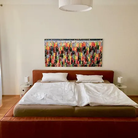 Quarto em Acomodações Particulares Privates Im Herzen Von